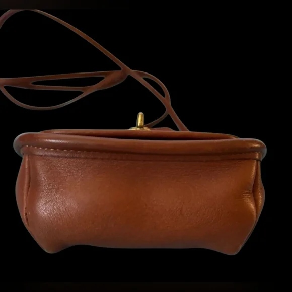 Coach Everett Vintage 1993 Bag - Picture 4 of 7